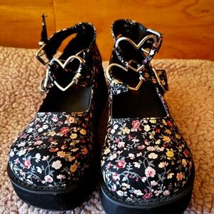 Floral Heart Buckle Shoes